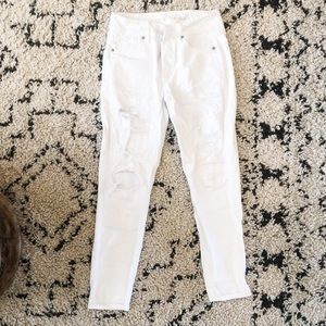 American Eagle Distressed White Jean | Size 0s